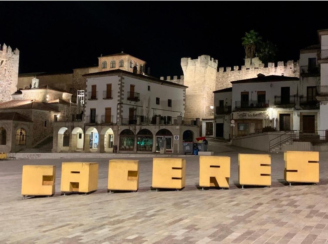 Puerta De Caceres Apartamento 4 Eksteriør bilde
